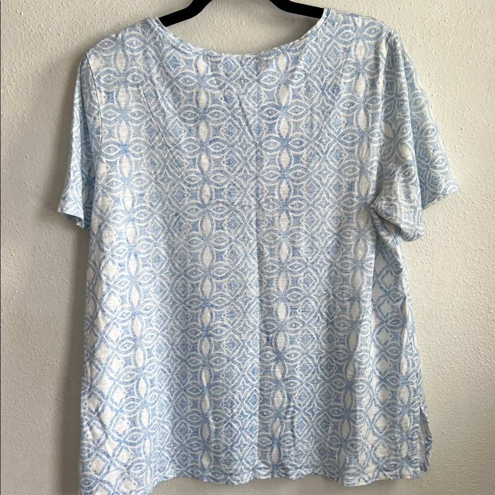 Chico’s Blue Patterned Tee - Picture 3 of 4